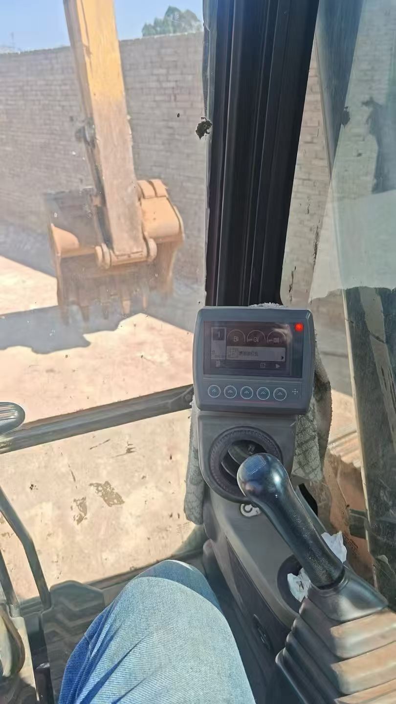 Buy Caterpillar M318 Used Excavator / 8