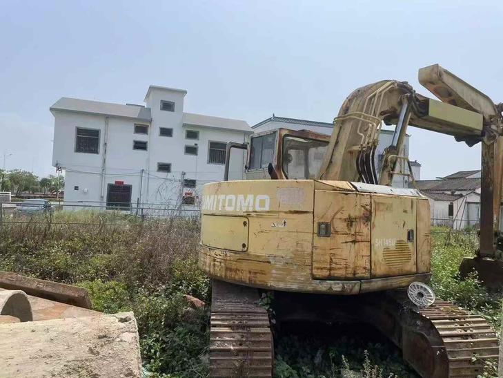 Buy Sumitomo SH135 Used Excavator / 1