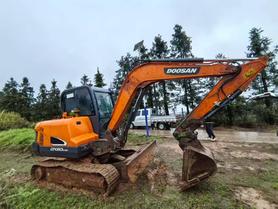 Buy Doosan DX60-9 Used Excavator / 2 Buy Doosan DX60-9 Used Excavator / 2