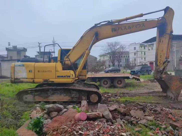 Buy Komatsu PC200-8N1 Used Excavator / 1