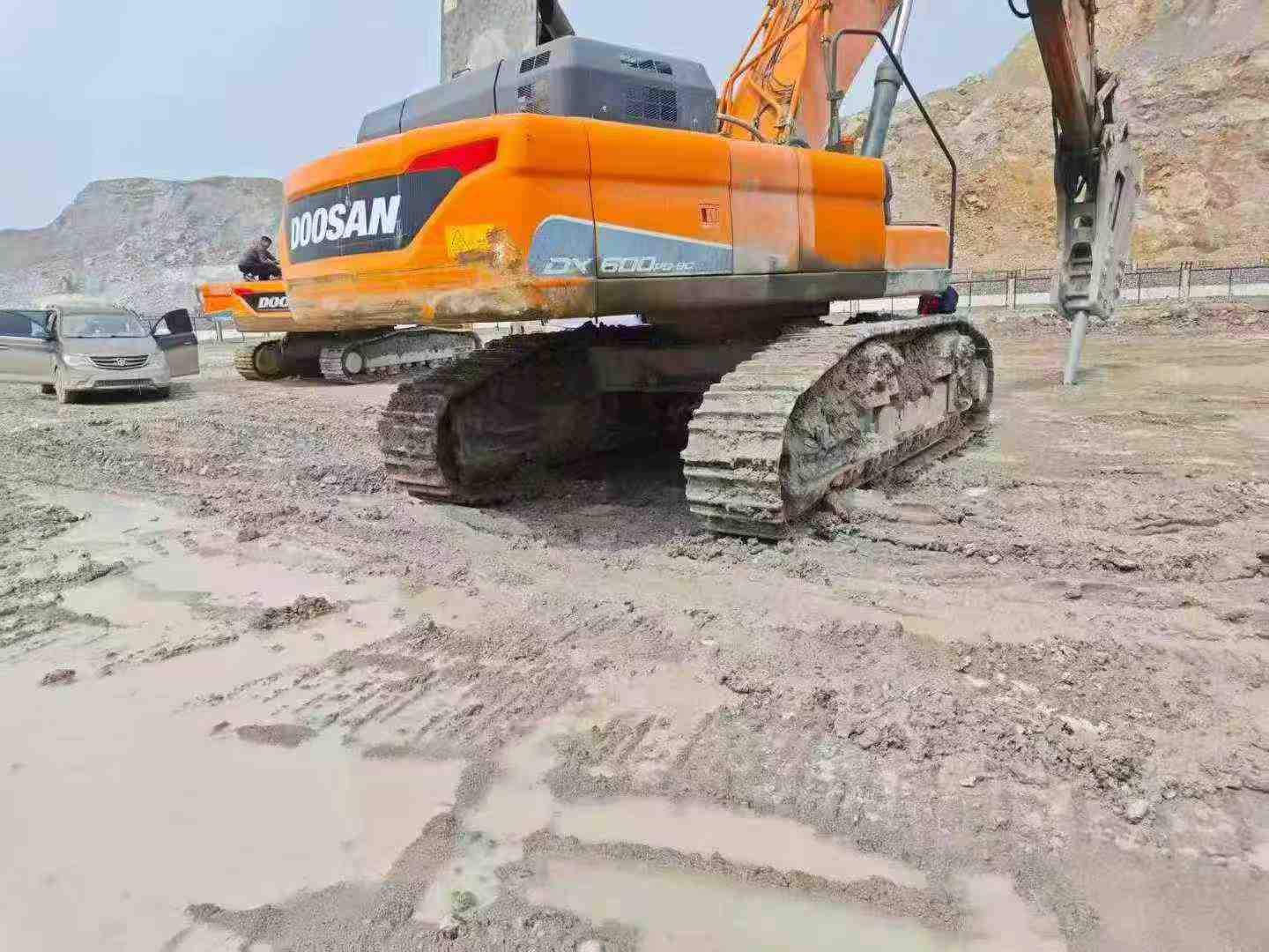 Buy Doosan DX57W-5 Used Excavator / 5