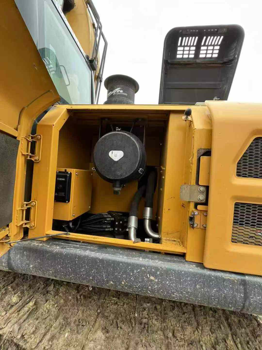 Buy XCMG XE200 Used Excavator / 4