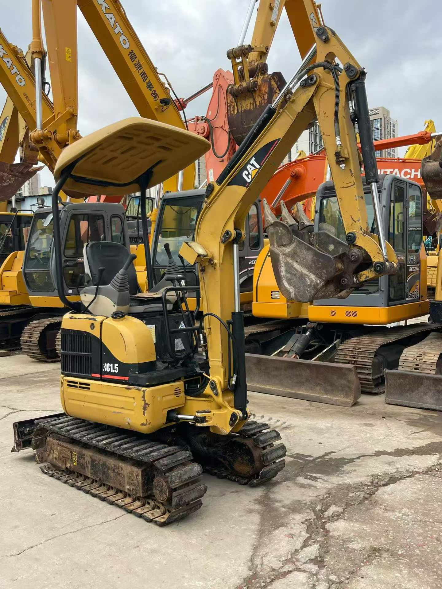 Buy Caterpillar 301.4C Used Excavator / 3