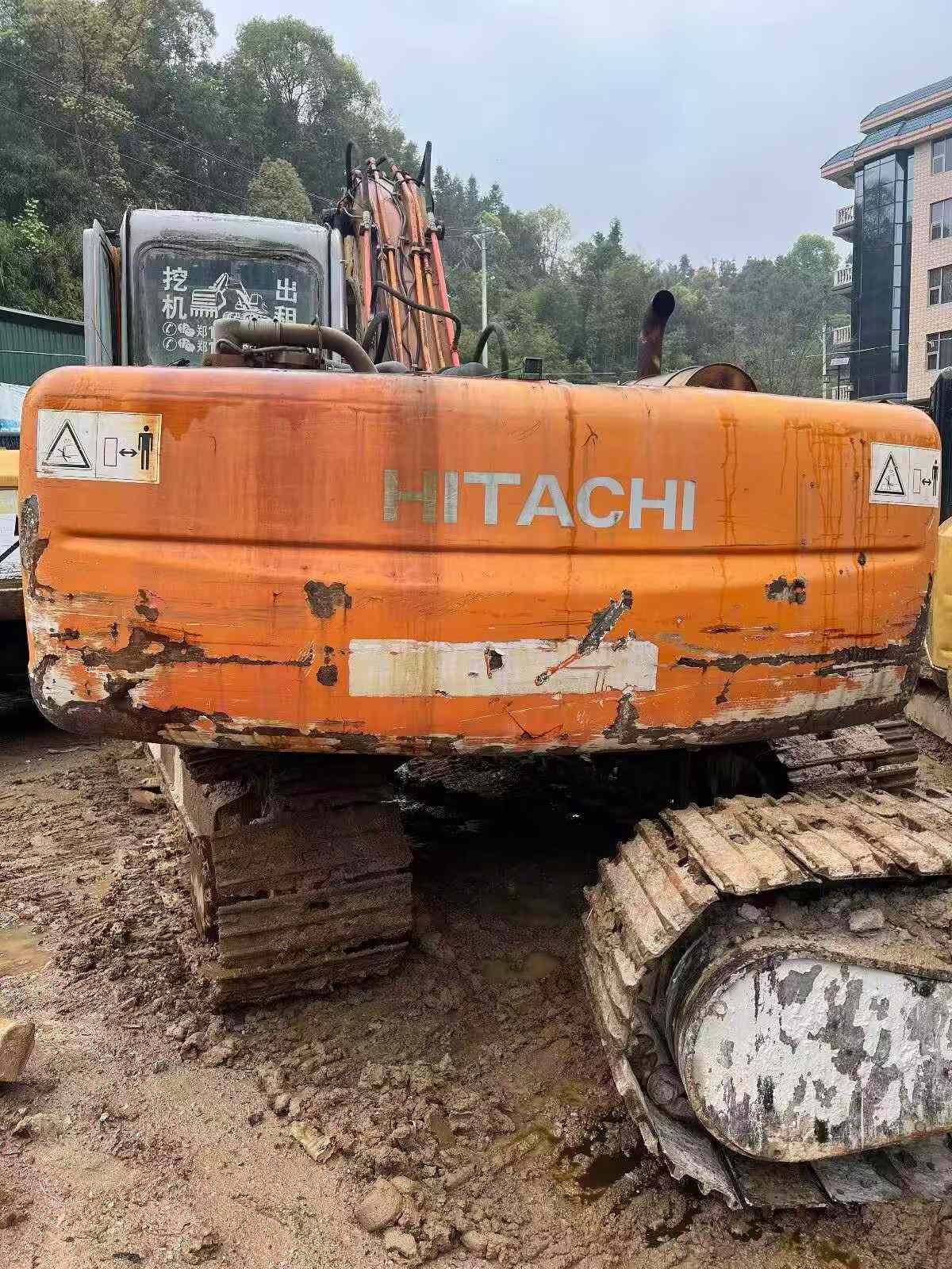 Buy Hitachi ZX200-6 Used Excavator / 2