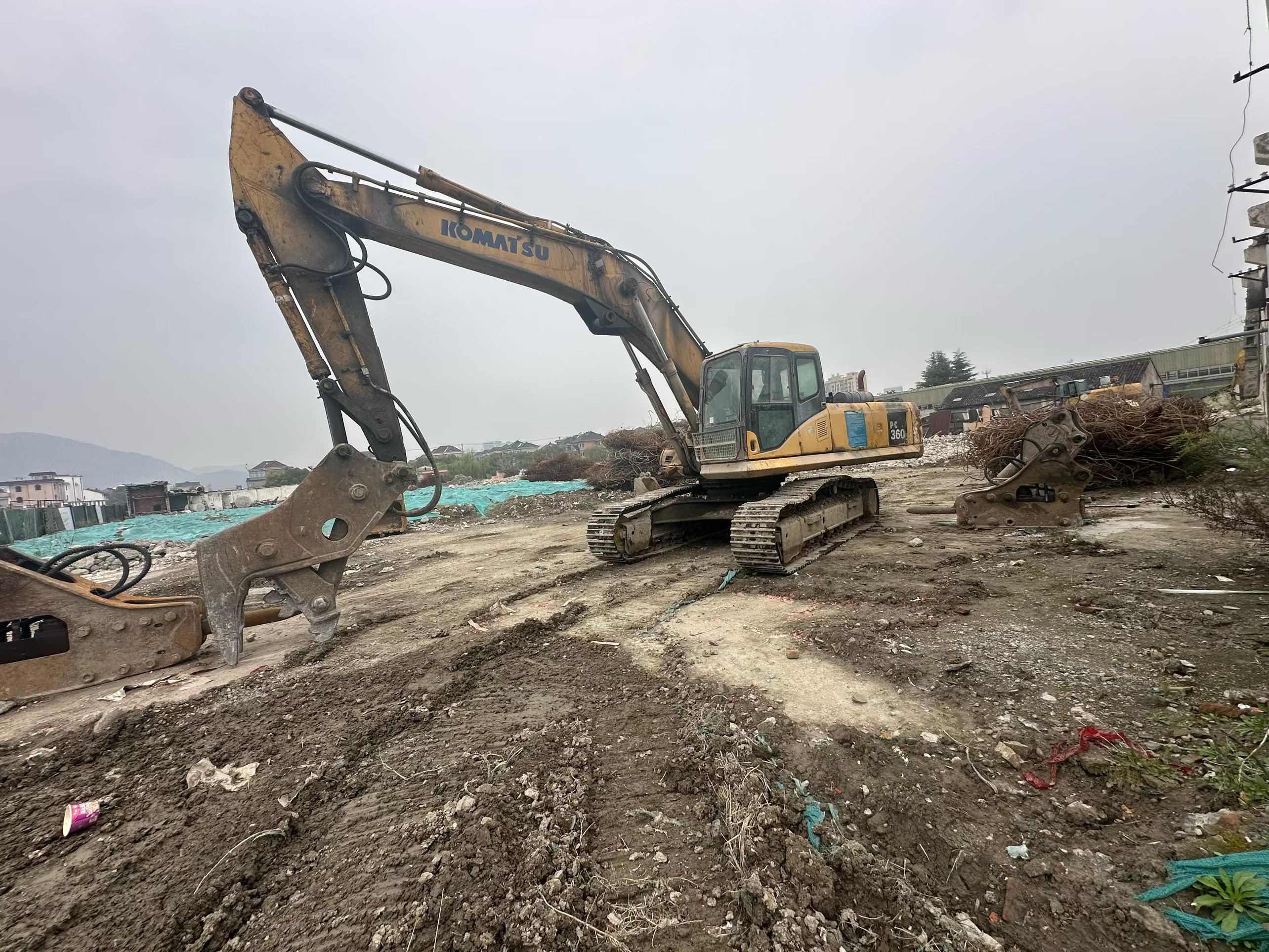 Buy Komatsu PC360-7 Used Excavator / 3