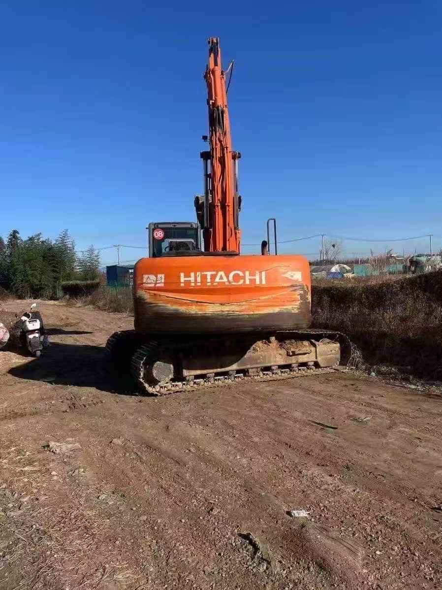 Buy Hitachi EX200-3 Used Excavator / 2