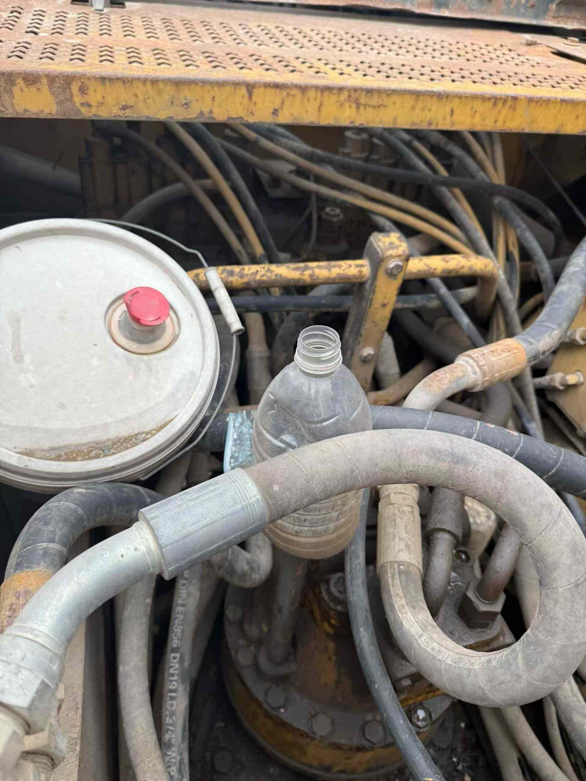 Buy Caterpillar 320B Used Excavator / 3