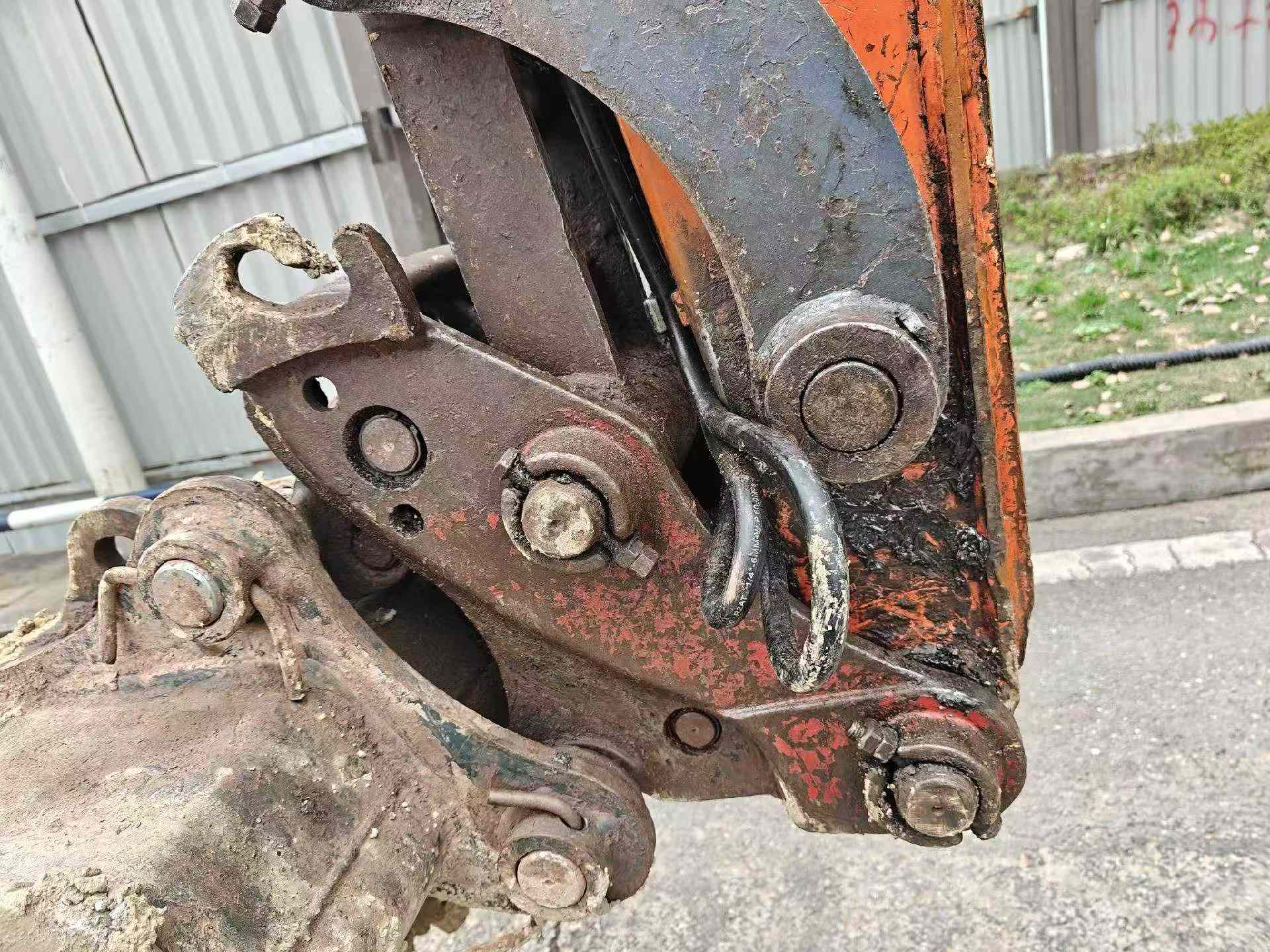 Buy Doosan DH60 Used Excavator / 8