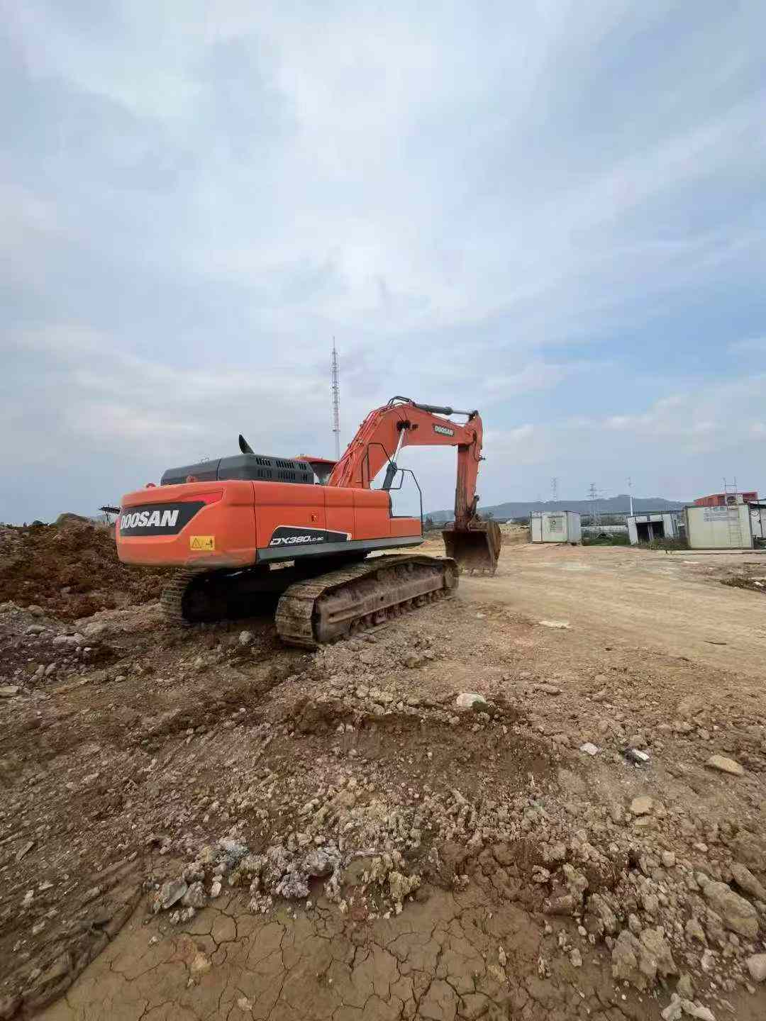 Buy Doosan DX380LC-5 Used Excavator / 4