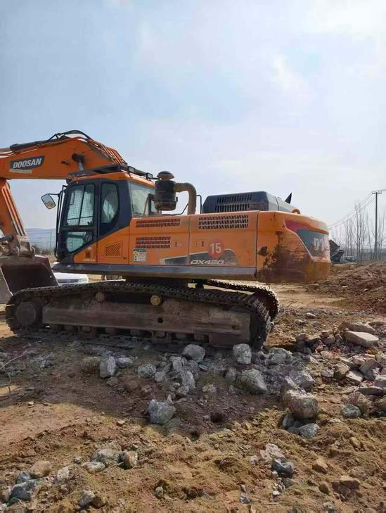 Buy Doosan DX380 Used Excavator / 1