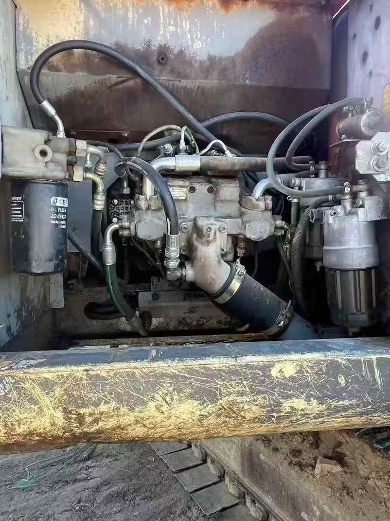 Buy Hitachi EX200-3 Used Excavator / 4