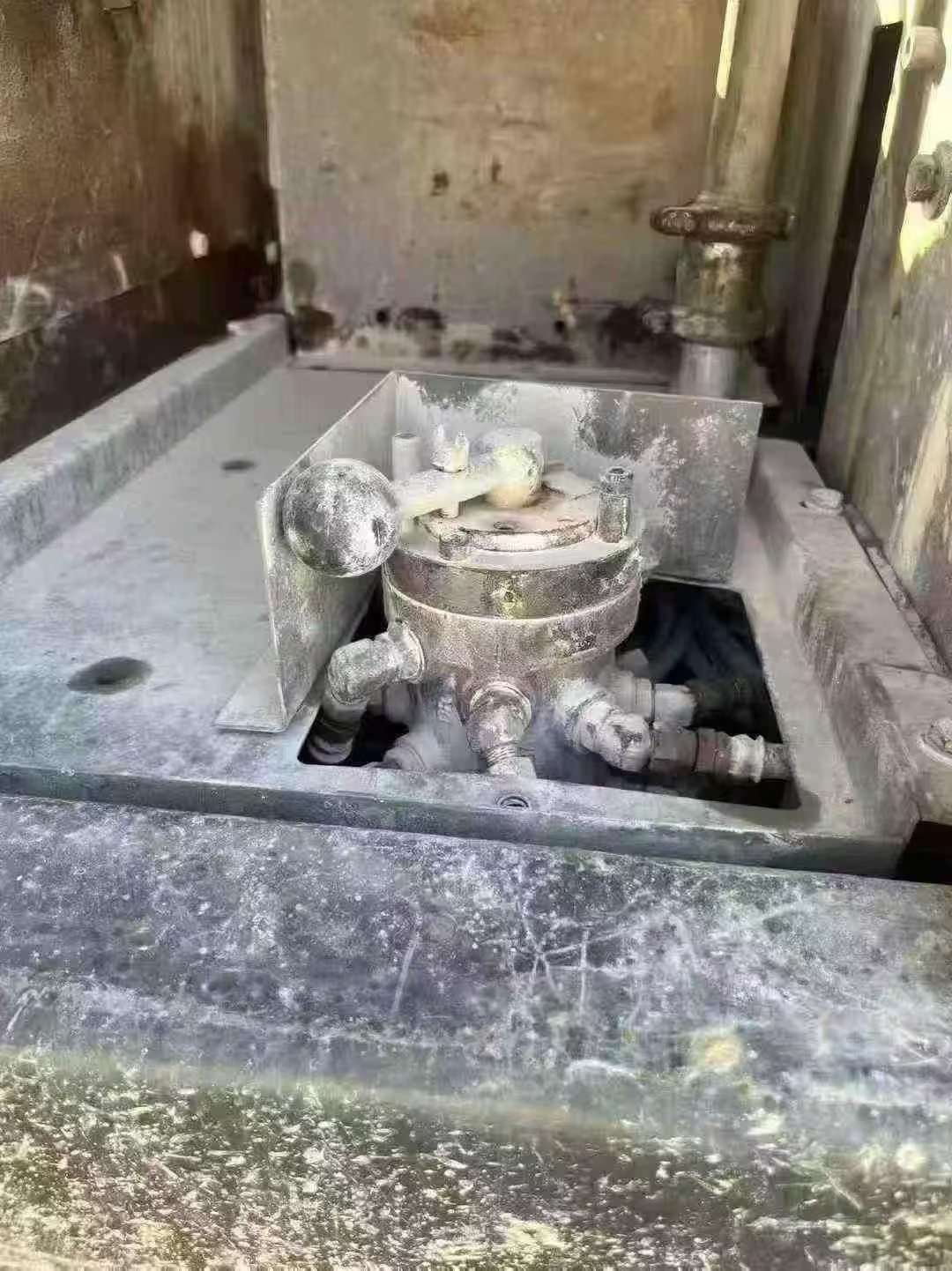 Buy Hitachi EX200 Used Excavator / 6