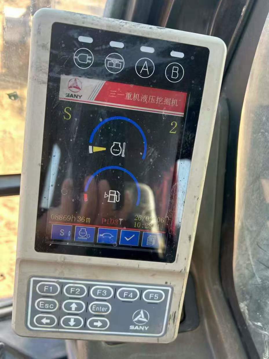 Buy Sany SY215C Used Excavator / 7