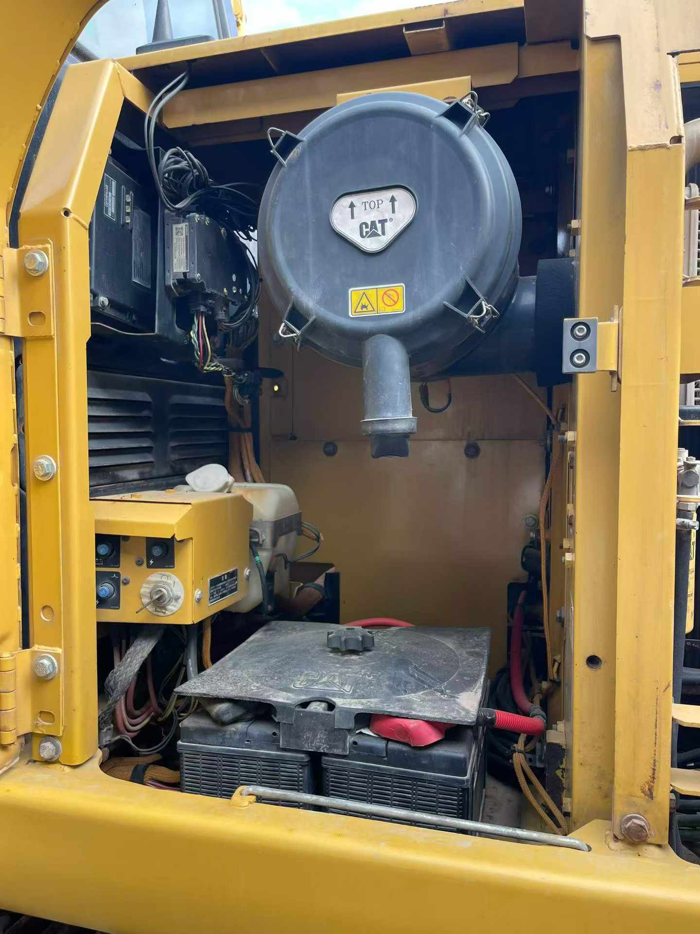 Buy Caterpillar 320A Used Excavator / 4