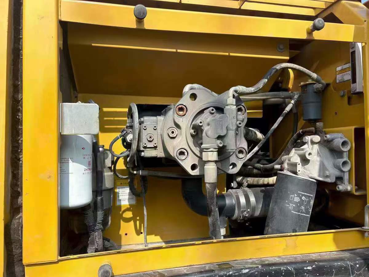 Buy Sany SY215C Used Excavator / 4