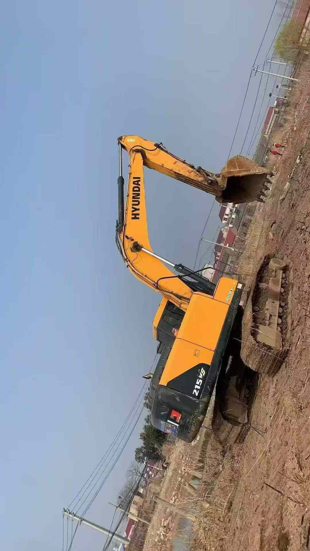 Buy Hyundai R215-7 Used Excavator / 4