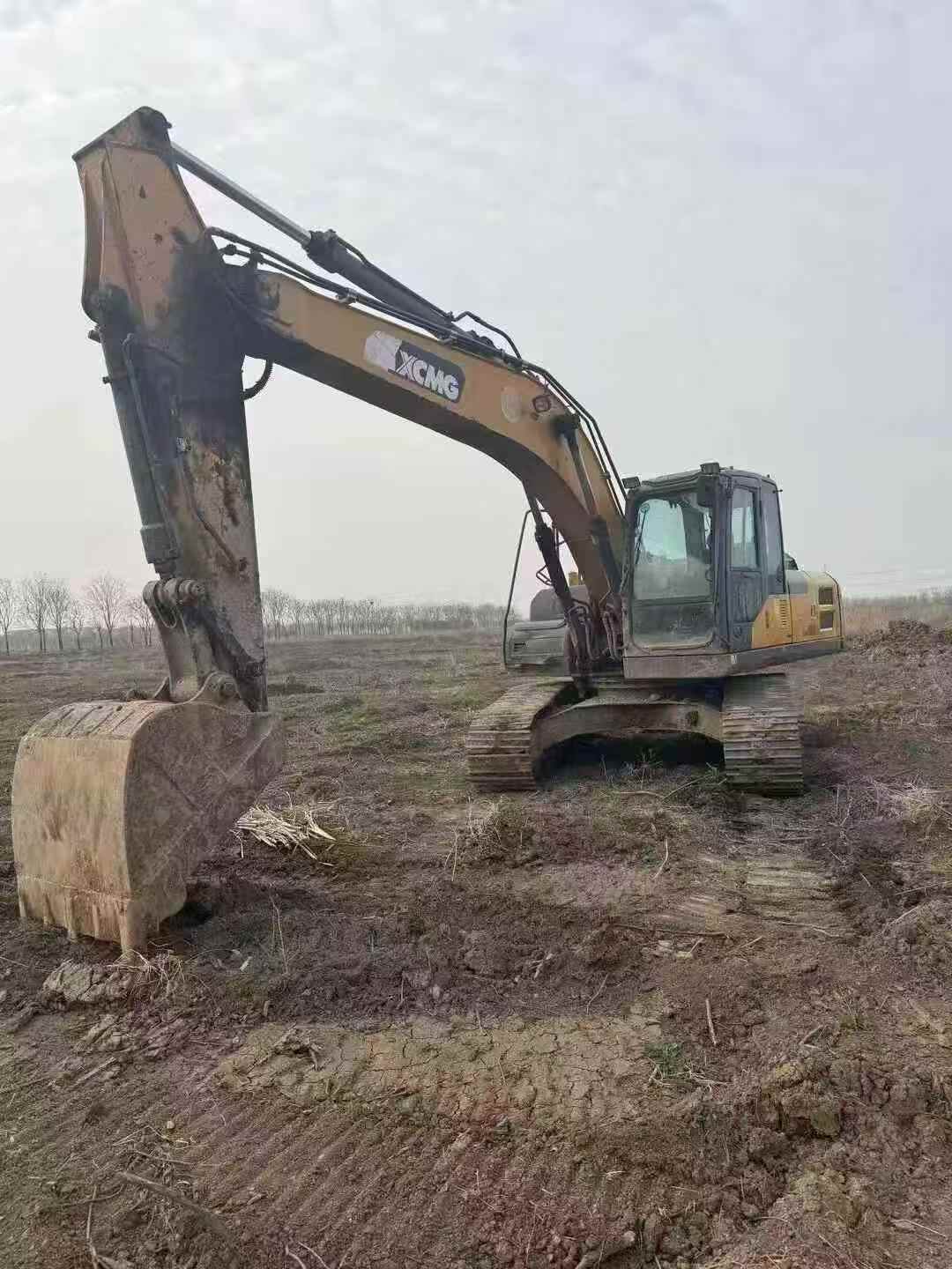 Buy XCMG XE200 Used Excavator / 3