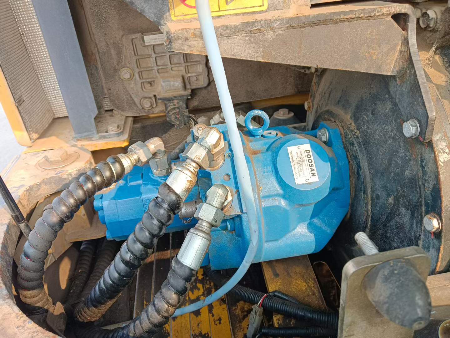 Buy XCMG XE60 Used Excavator / 6