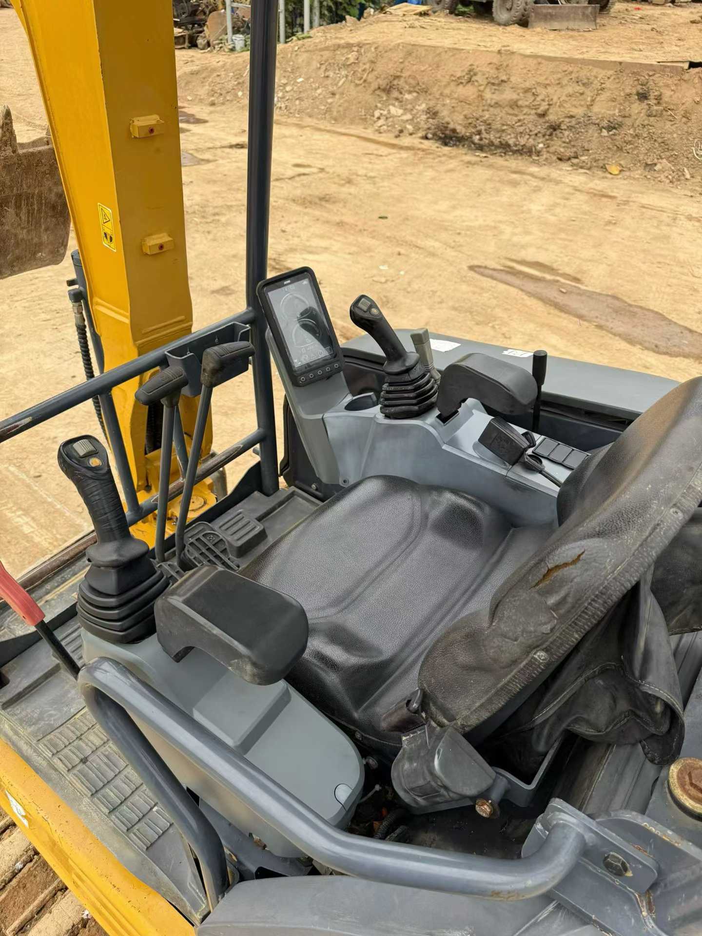 Buy XCMG XE26U Used Excavator / 8