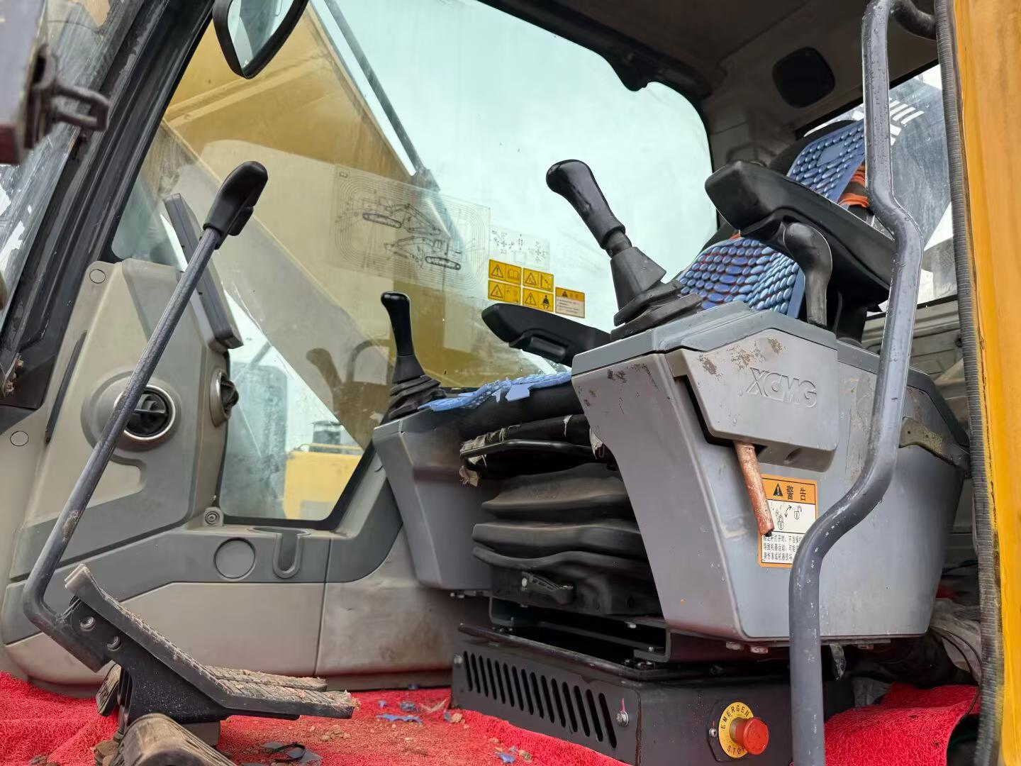 Buy XCMG XE200 Used Excavator / 2