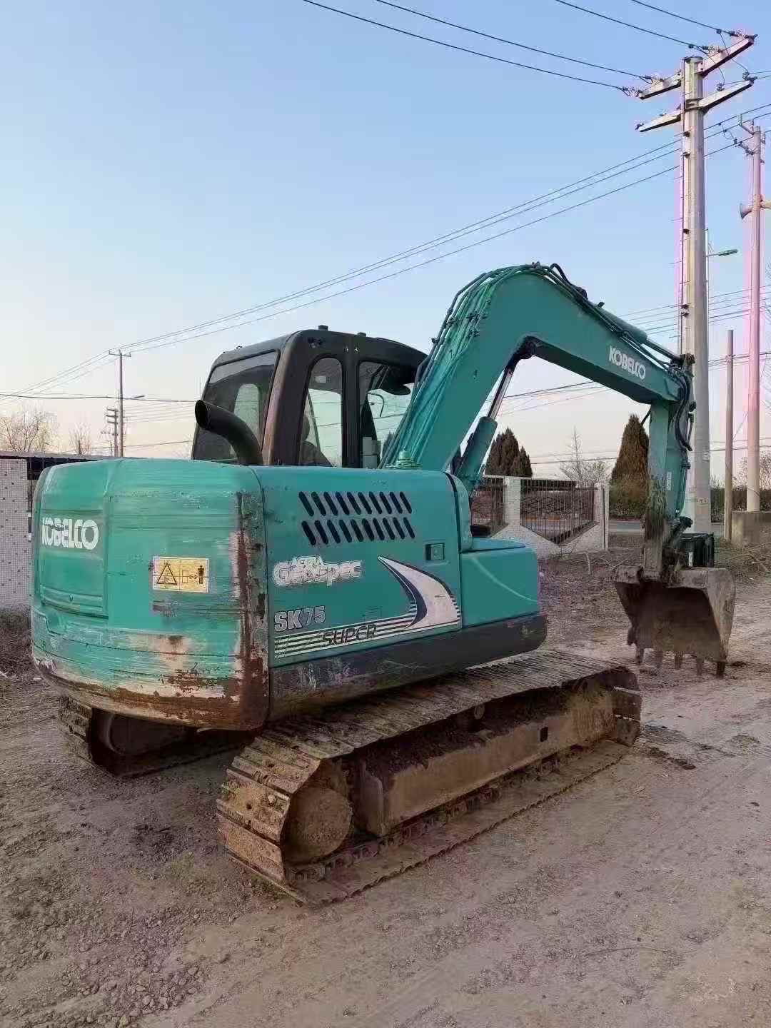 Buy Kobelco SK15SR Used Excavator / 2