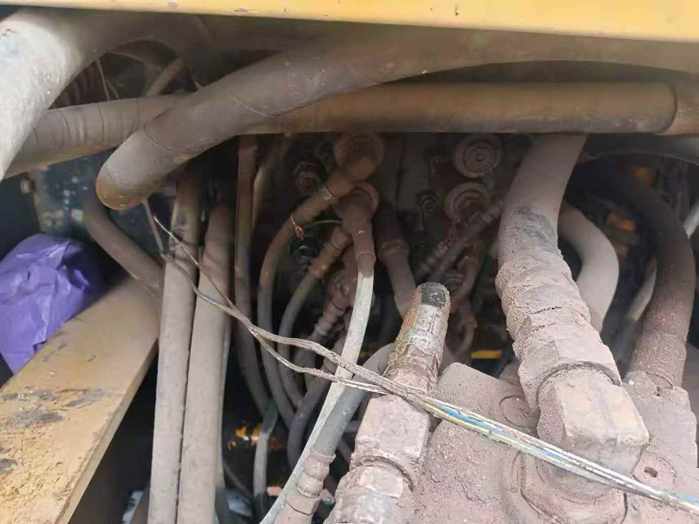 Buy Kato 820-3SP Used Excavator / 6