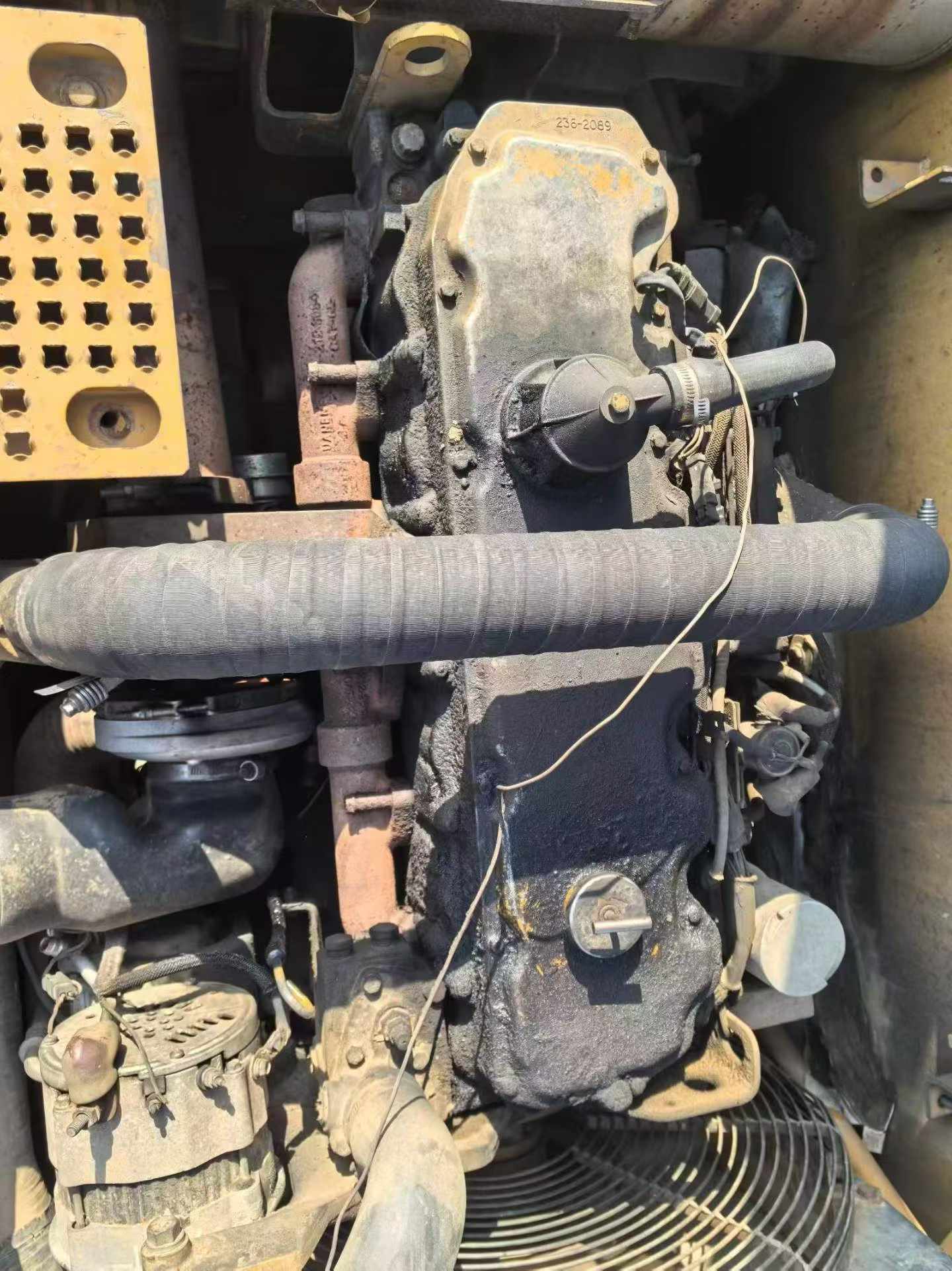 Buy Caterpillar 325C Used Excavator / 6