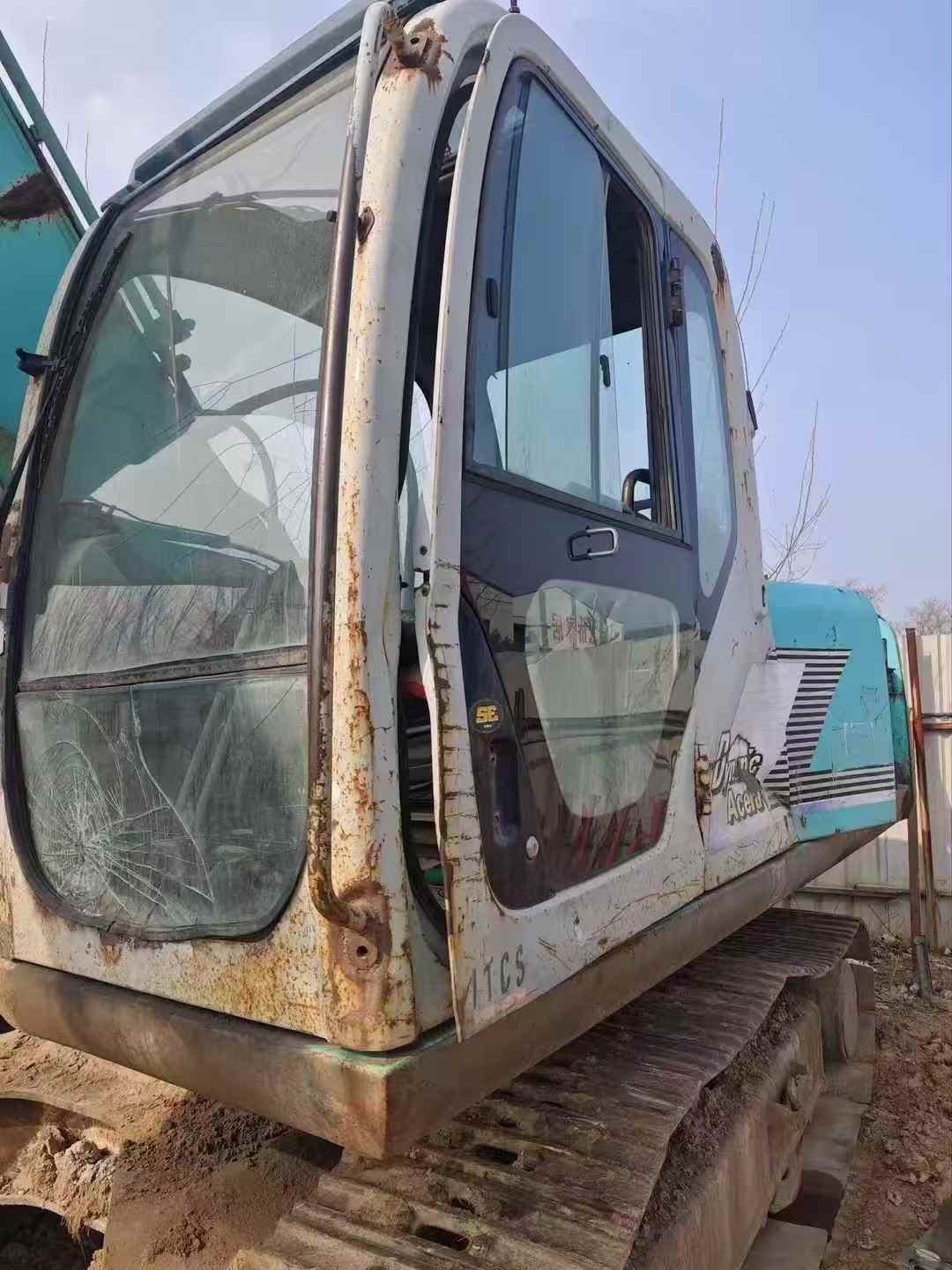 Buy Kobelco SK230 Used Excavator / 3