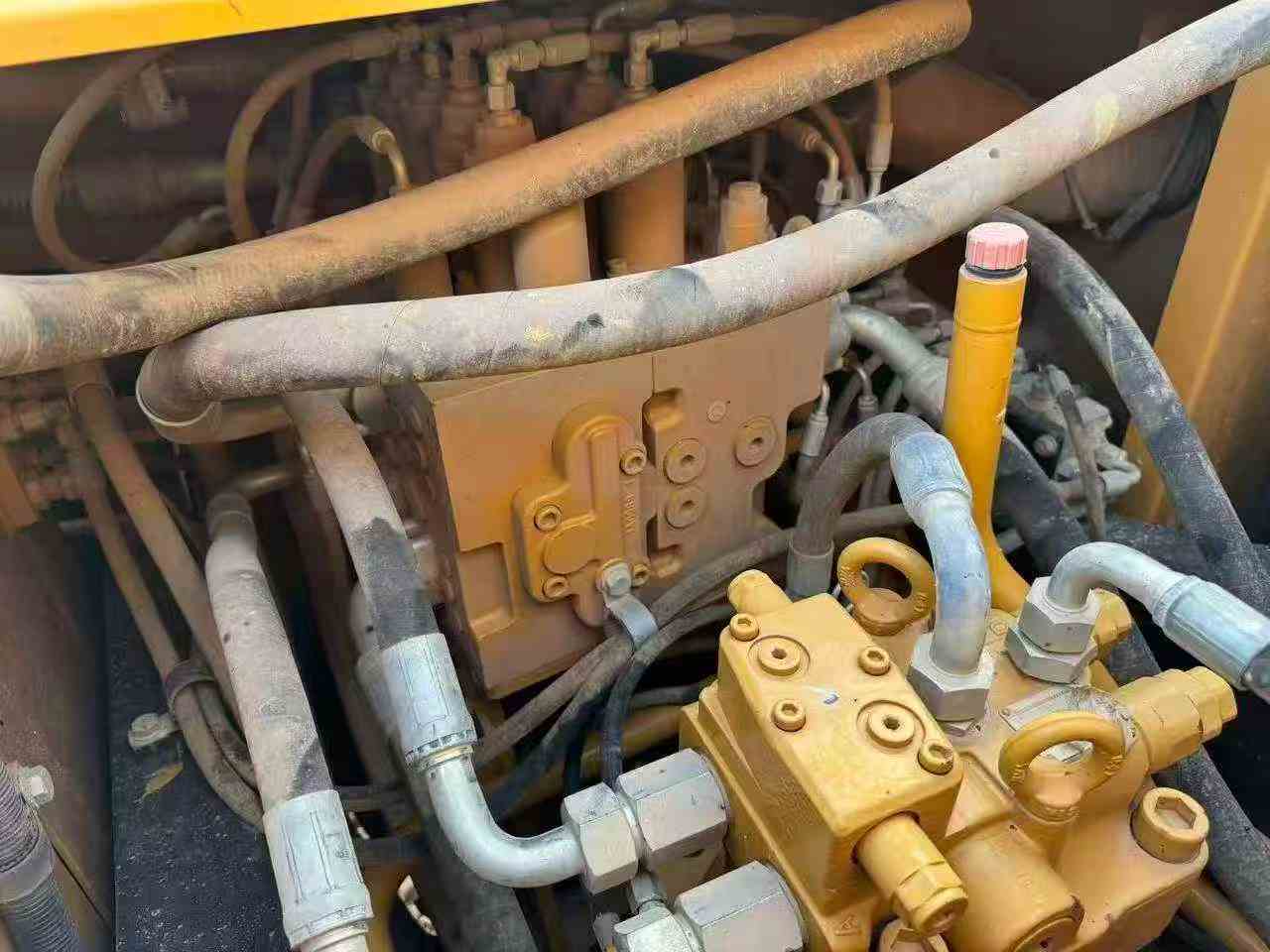 Buy Sany SY200C Used Excavator / 6