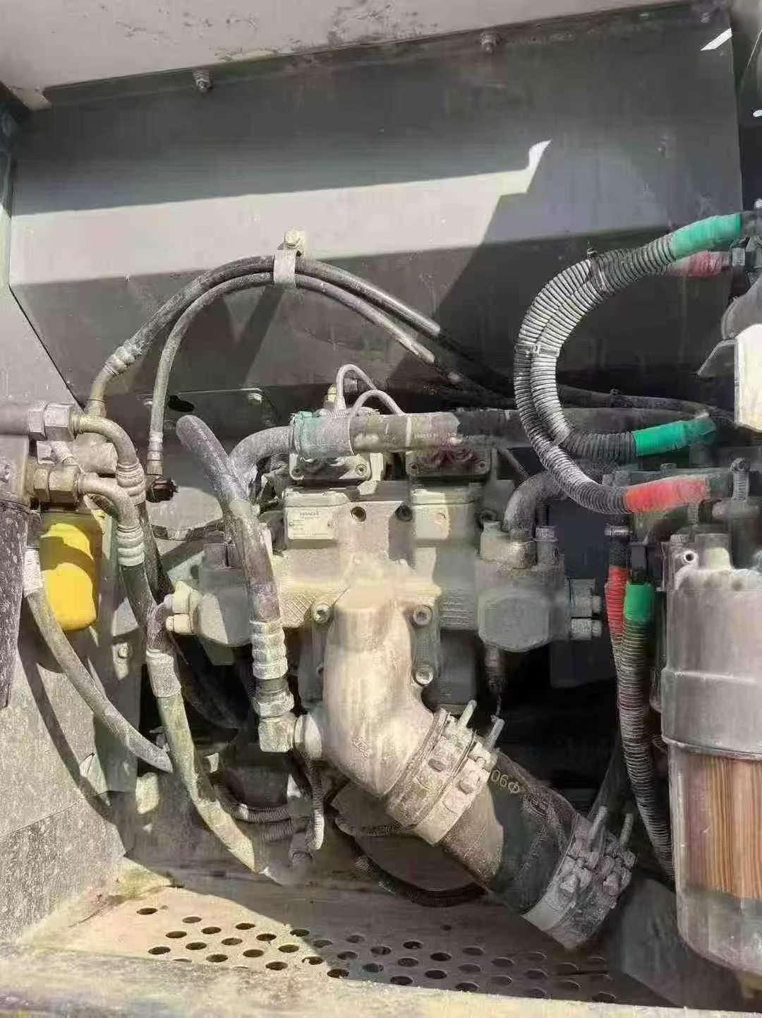 Buy Hitachi EX200 Used Excavator / 4