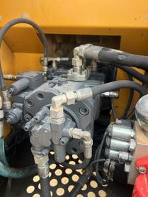 Buy XCMG XE135B Used Excavator / 9 Buy XCMG XE135B Used Excavator / 9