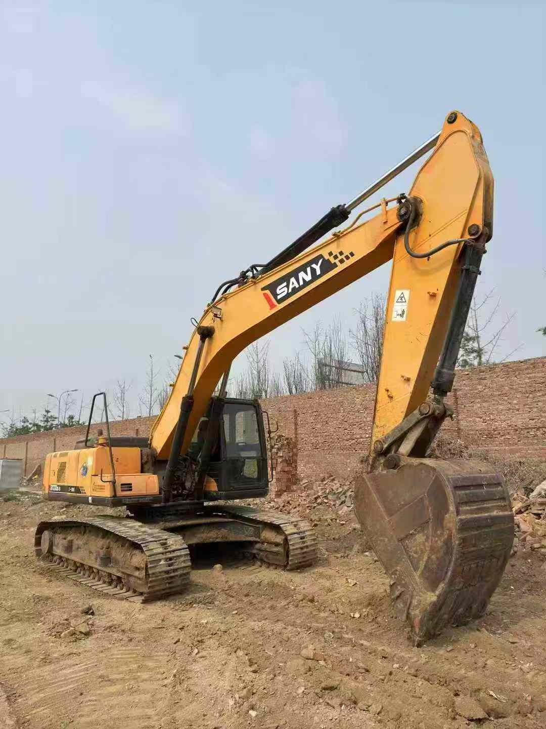 Buy Sany SY235C Used Excavator / 9