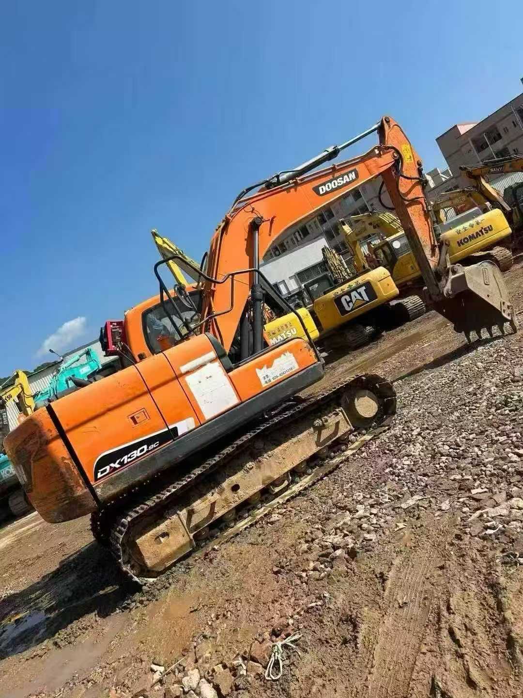 Buy Doosan DX130-9C Used Excavator / 2