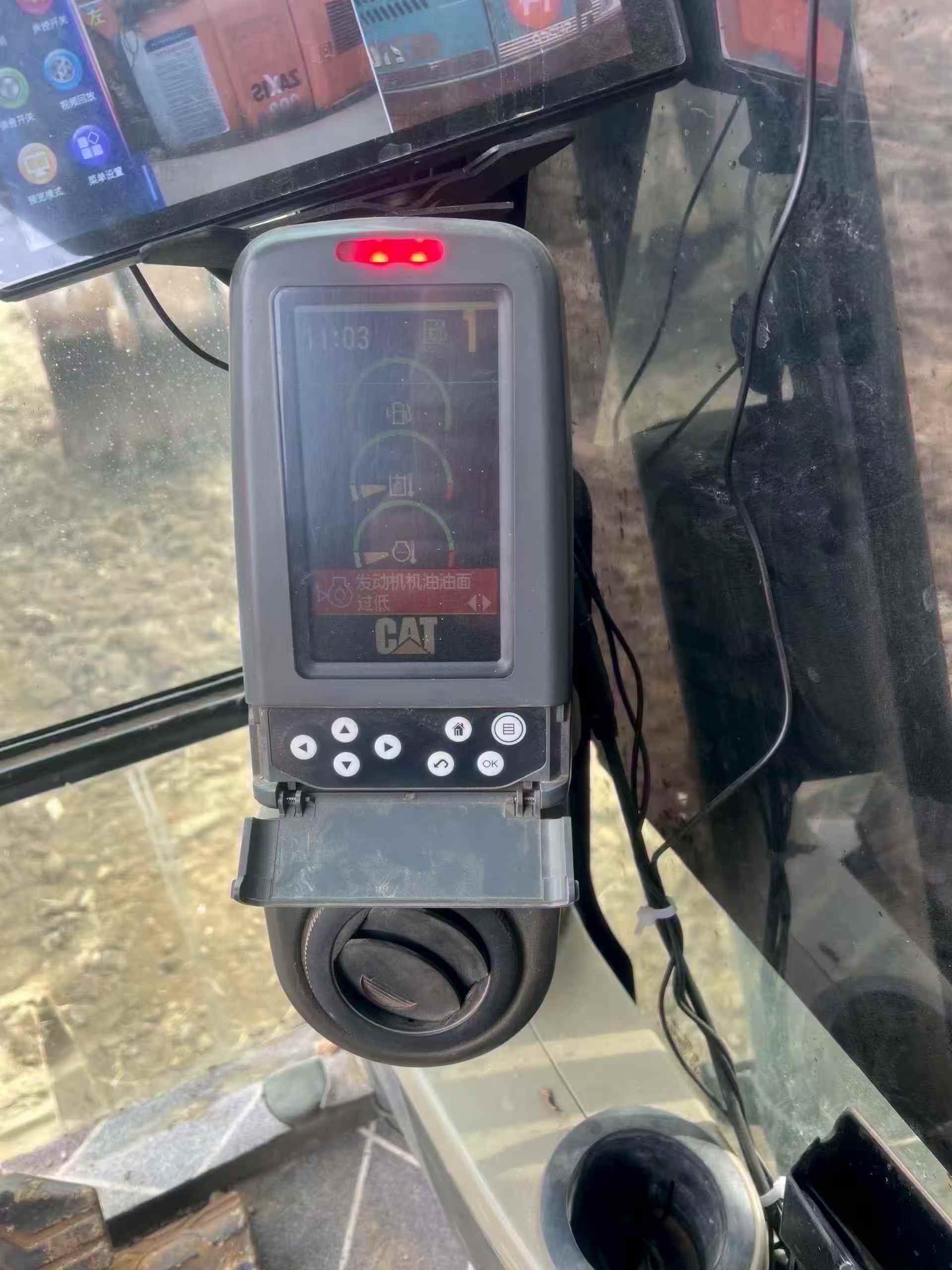 Buy Caterpillar 320A Used Excavator / 5