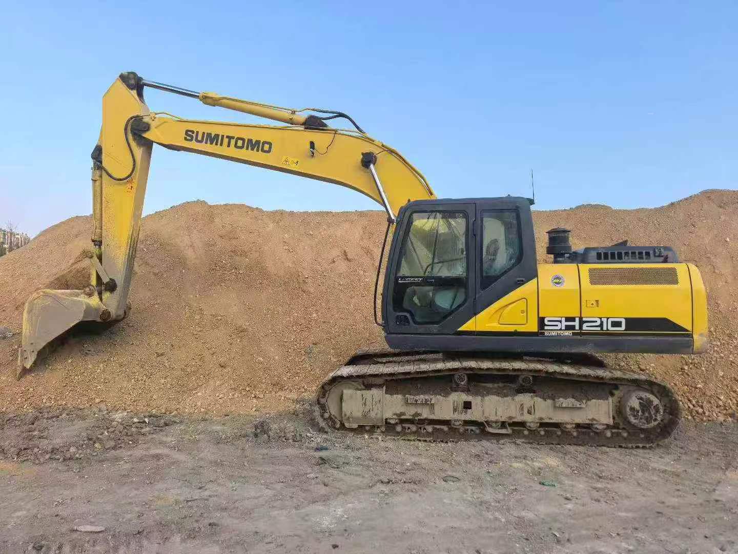 Compre Excavadora Sumitomo SH210-6 Usada / 2
