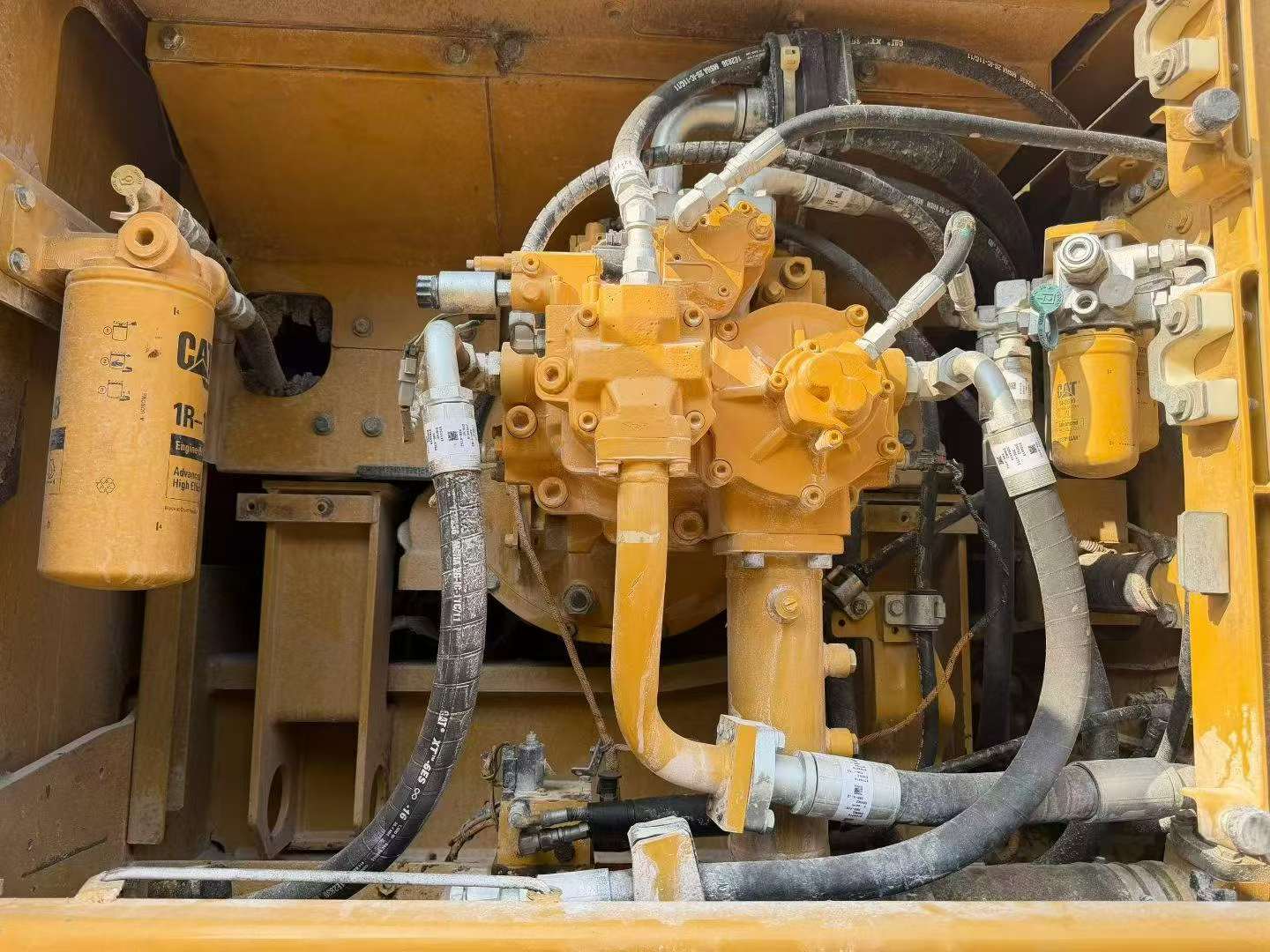 Buy Caterpillar 349E Used Excavator / 4