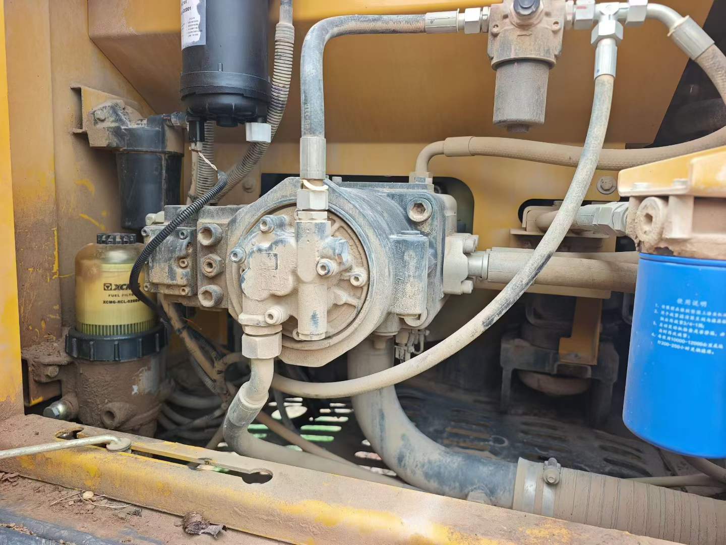 Buy XCMG XE245D Used Excavator / 4