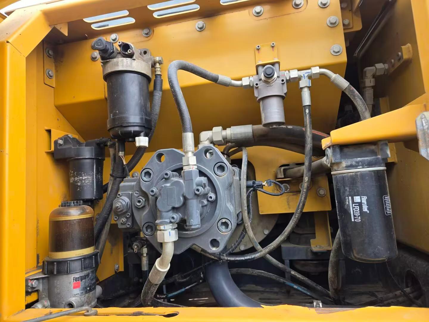 Buy XCMG XE200 Used Excavator / 6