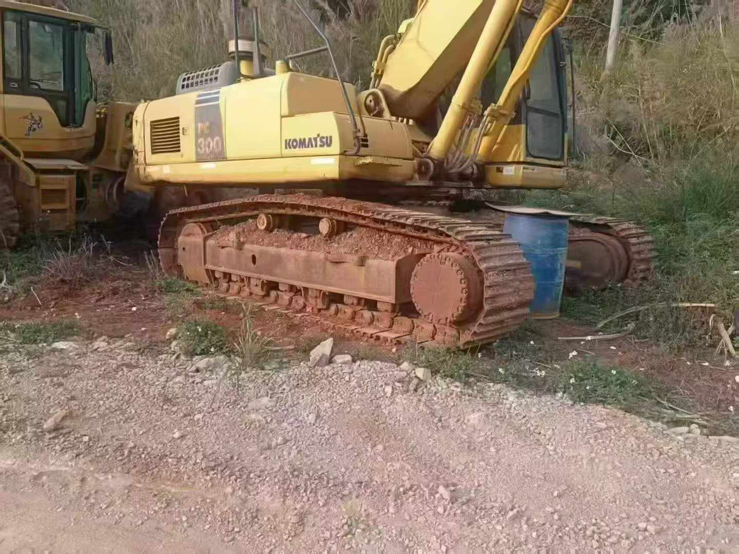 Buy Komatsu PC300-8 Used Excavator / 4