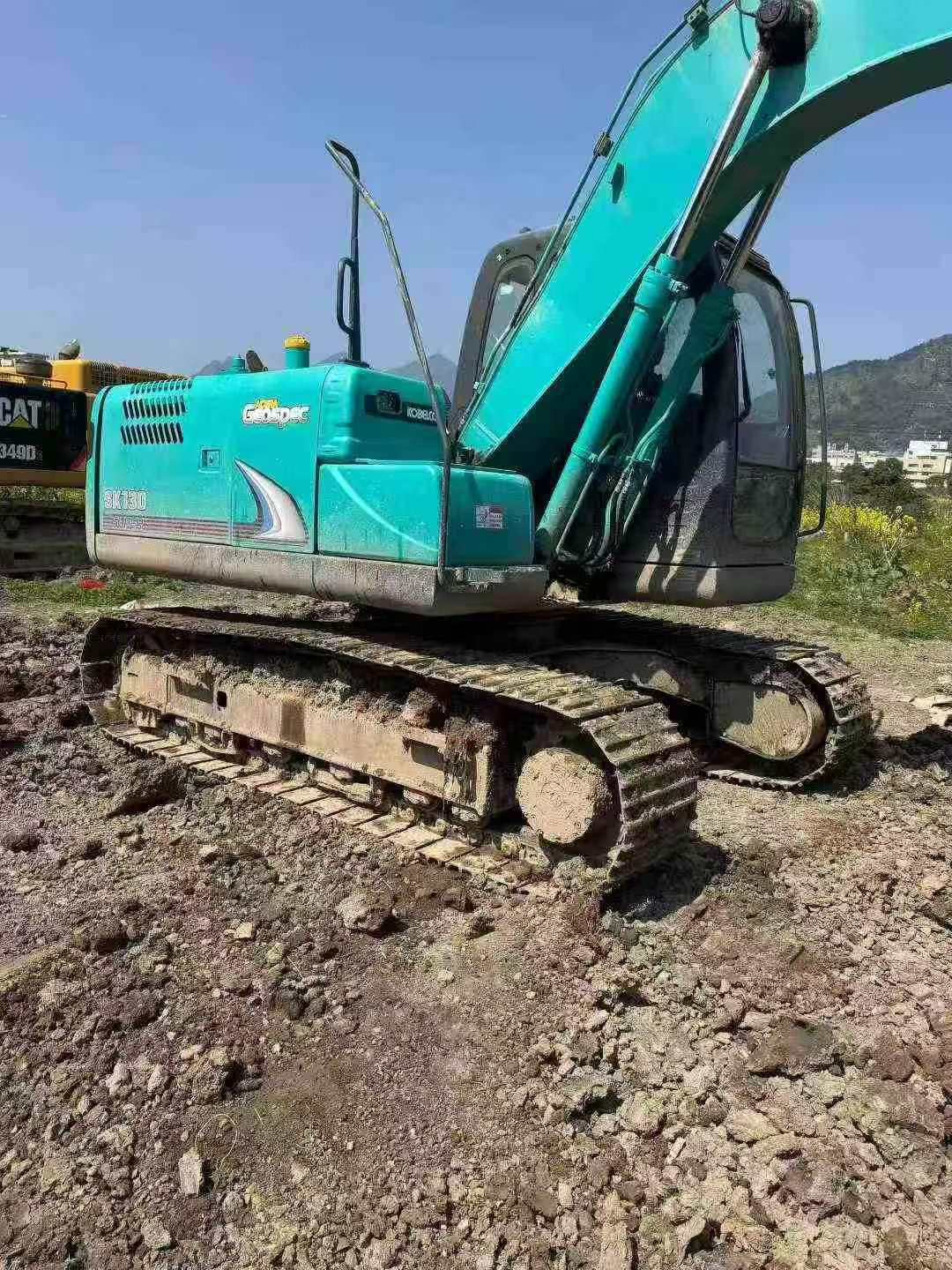 Buy Kobelco SK130 Used Excavator / 6