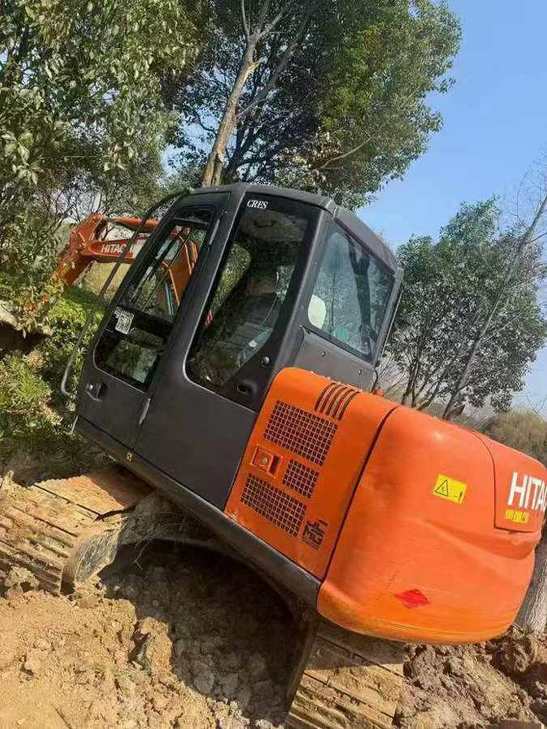 Buy Hitachi ZX60-5A Used Excavator / 1