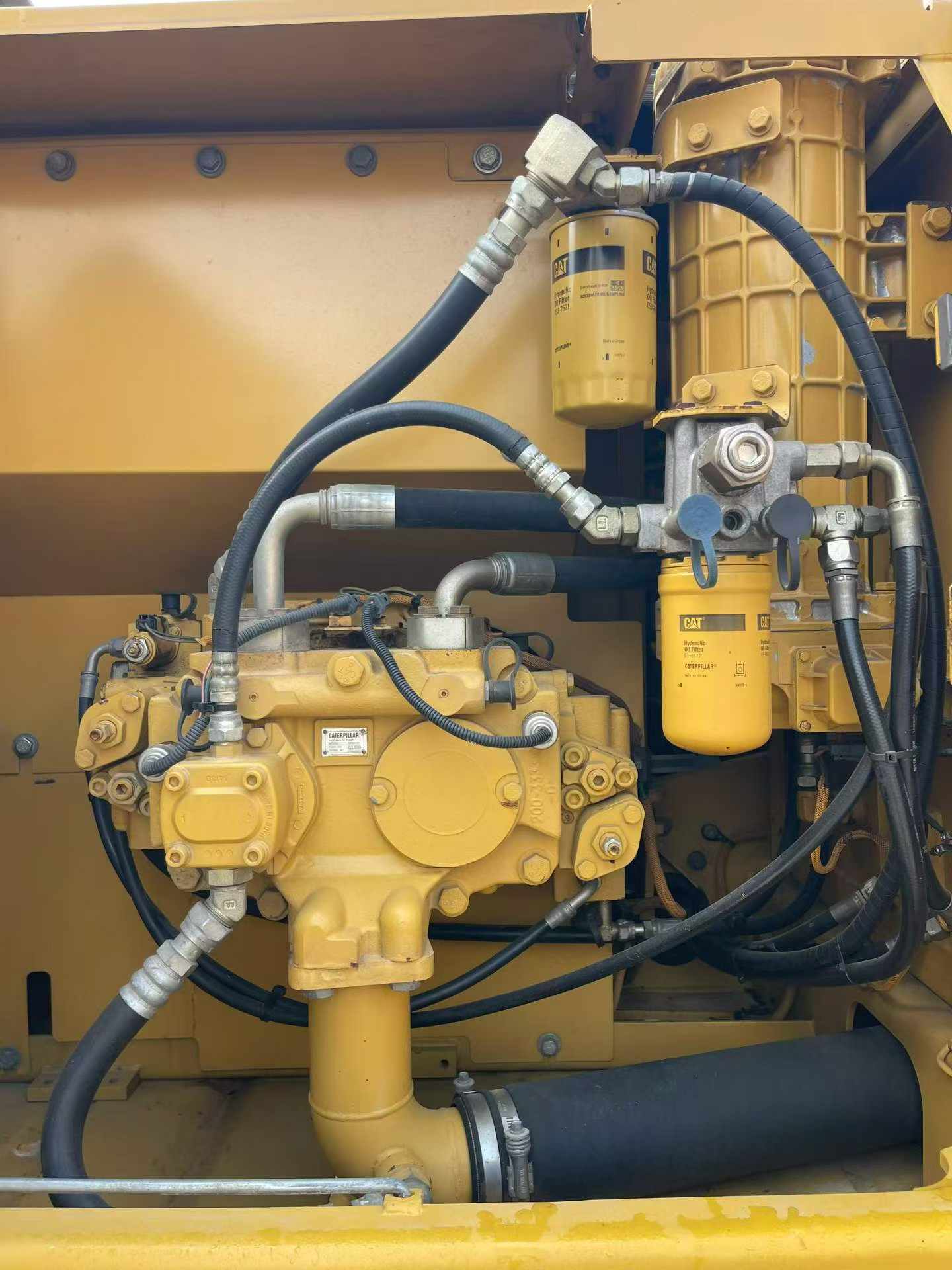 Buy Caterpillar 320A Used Excavator / 2