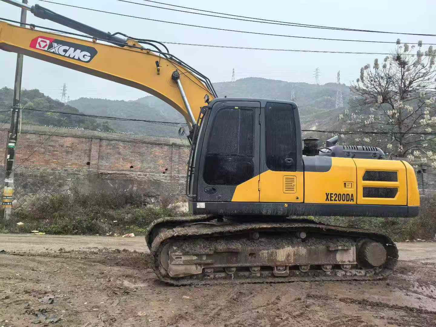 Buy XCMG XE200 Used Excavator / 6
