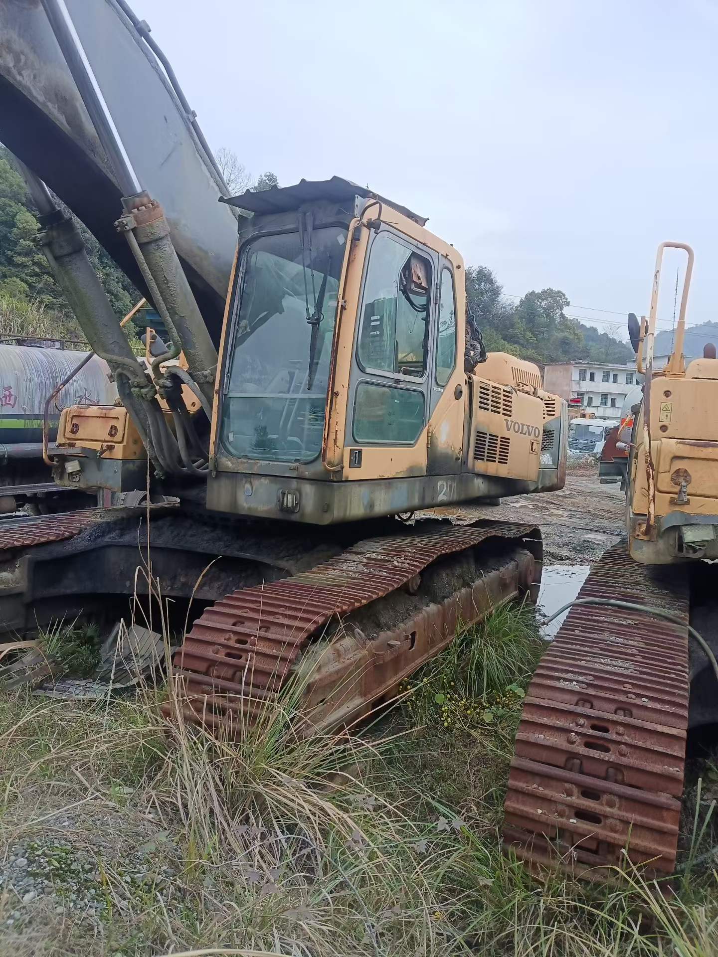 Buy Volvo EC460 Used Excavator / 6