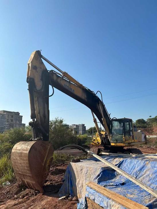 Buy Komatsu PC450-8 Used Excavator / 1