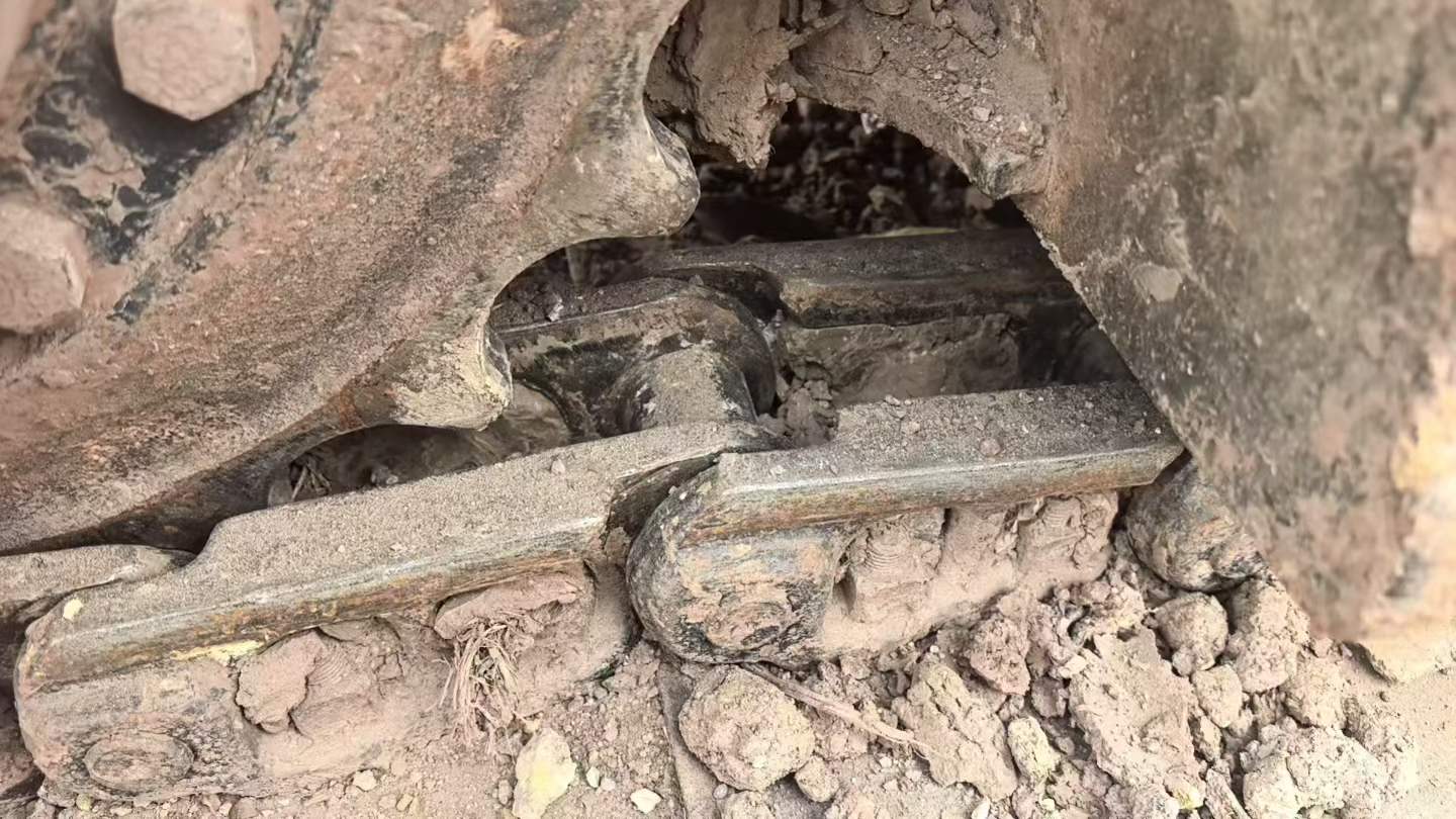 Buy Kobelco SK75 Used Excavator / 3