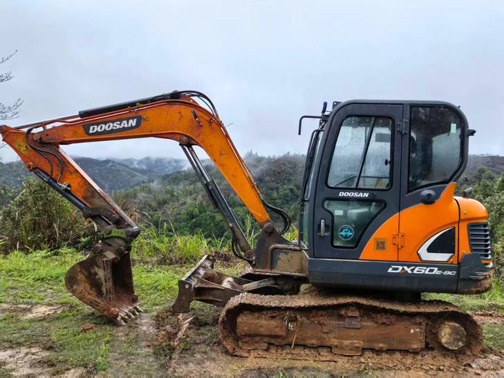 Buy Doosan DX60-9 Used Excavator / 1