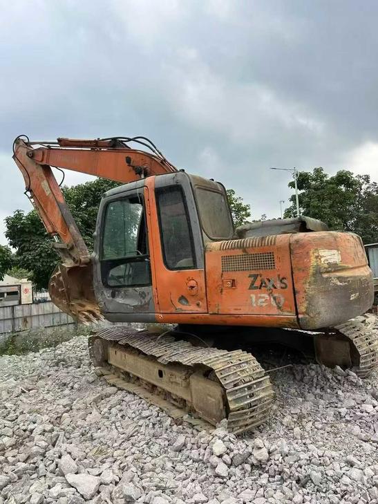 Buy Hitachi EX120-6 Used Excavator / 1