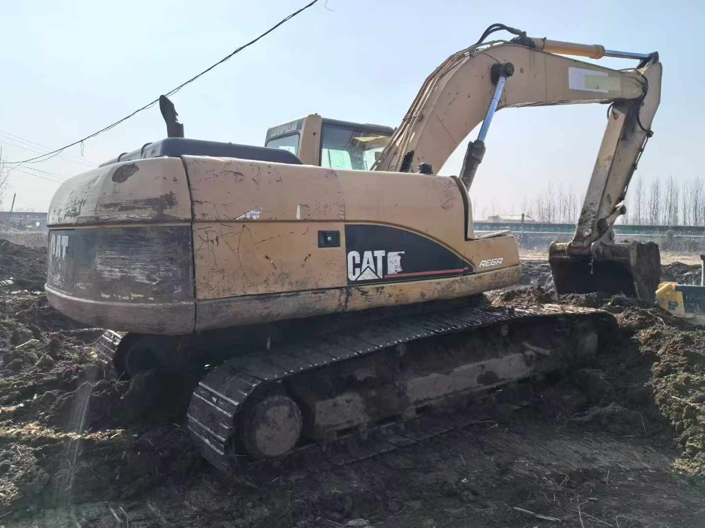Buy Caterpillar 325C Used Excavator / 2