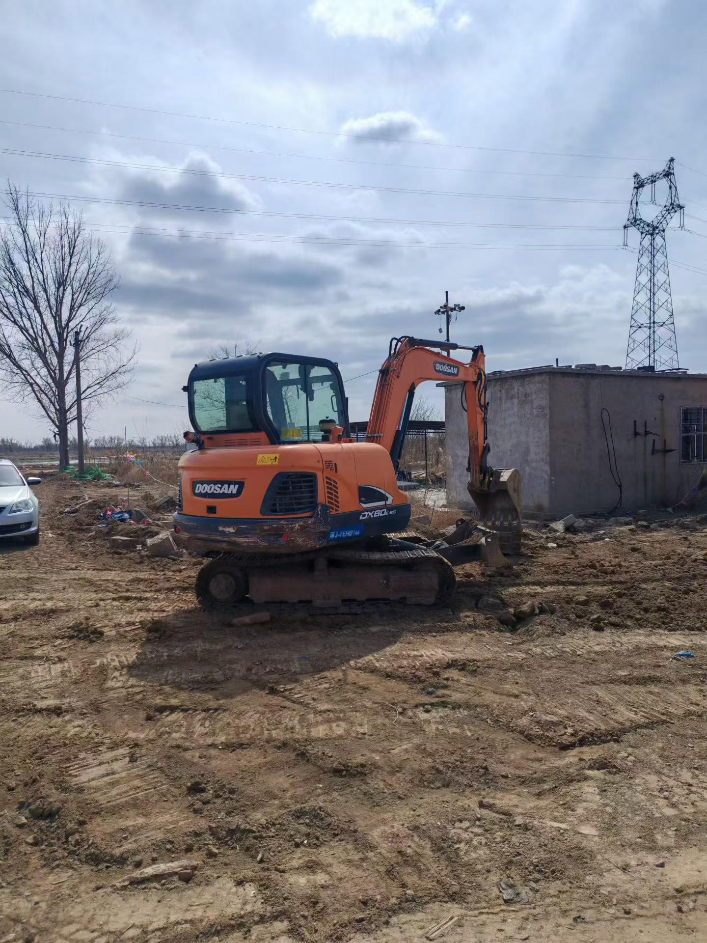 Buy Doosan DH55 Used Excavator / 3